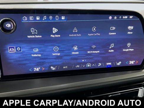 Used 2025 Chevrolet Traverse LT image 14