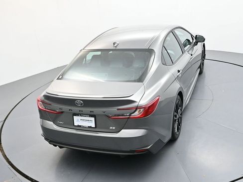 Used 2025 Toyota Camry SE image 38