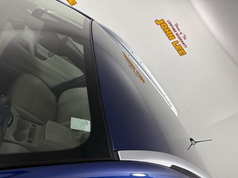 Certified 2022 Nissan Rogue Sport SV FWD image 12