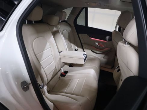 Used 2020 Mercedes-Benz GLC 300 4MATIC image 52