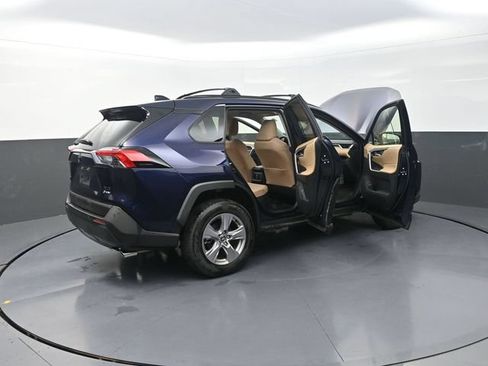 Used 2025 Toyota RAV4 XLE AWD/4WD image 44