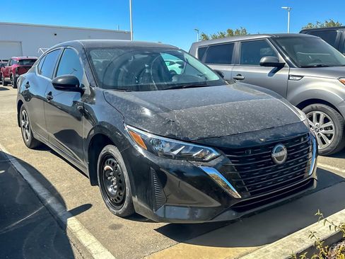 Used 2024 Nissan Sentra SV w/ Lighting Package FWD image 1