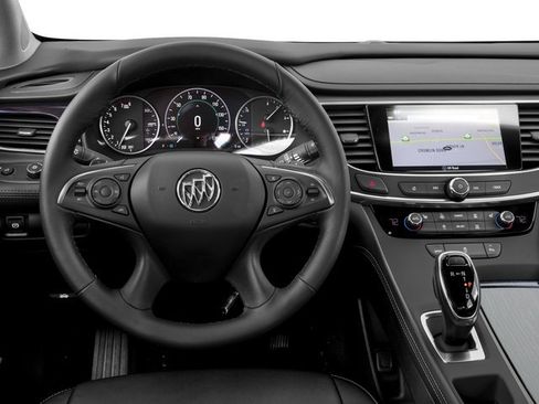 Used 2017 Buick LaCrosse Premium w/ Driver Confidence Package #2 FWD image 10
