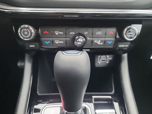 New 2026 Jeep Compass Limited image 15