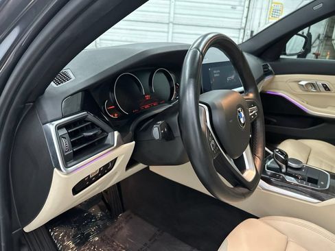 Used 2020 BMW 330i Sedan w/ Driving Assistance Package RWD image 14