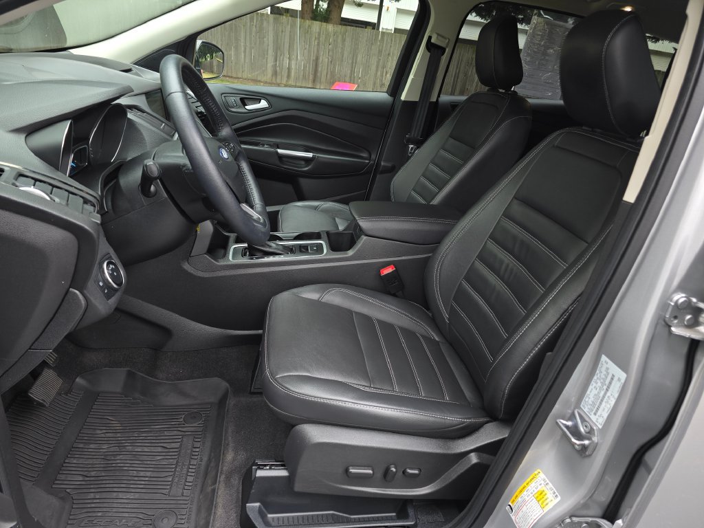 Used 2018 Ford Escape SEL AWD/4WD image 25