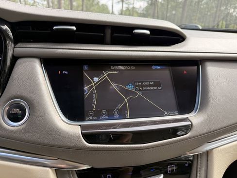 Used 2019 Cadillac XT5 Luxury FWD image 17