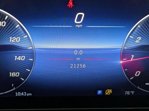 Used 2023 Mercedes-Benz GLC 300 image 14