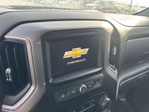 Used 2020 Chevrolet Silverado 1500 Custom w/ Custom Value Package image 20