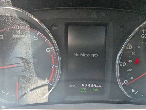 Used 2017 Toyota RAV4 SE AWD/4WD image 4