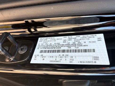 Used 2025 Ford F150 Raptor AWD/4WD image 33