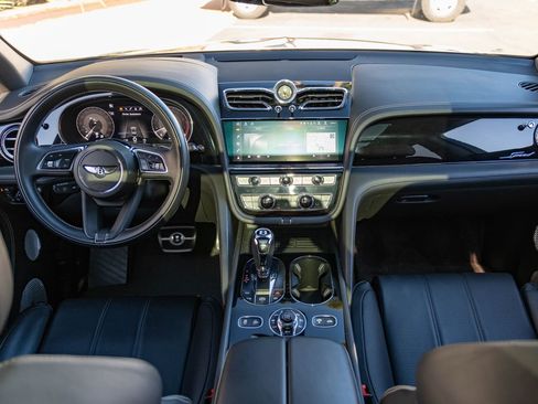 Used 2021 Bentley Bentayga Speed image 4