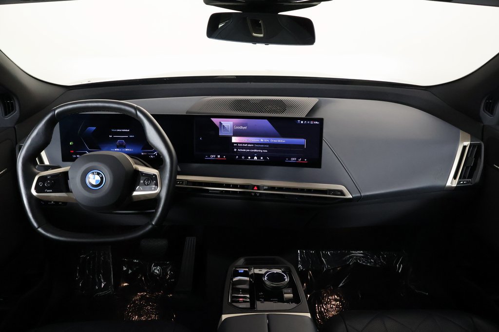 Certified 2024 BMW iX xDrive50 w/ Premium Package AWD/4WD image 8
