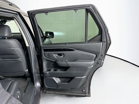 Used 2025 Honda Pilot Touring image 33