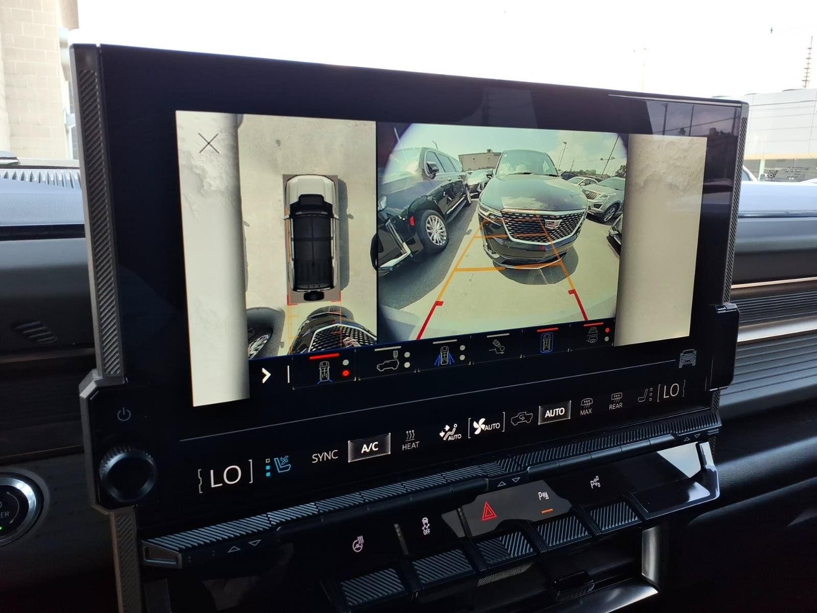 Used 2024 GMC Hummer EV 3X w/ LPO, Illumination Package AWD/4WD image 33