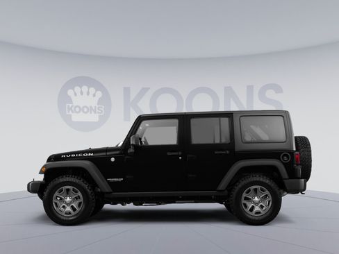 Used 2016 Jeep Wrangler Unlimited Rubicon w/ Connectivity Group AWD/4WD image 2