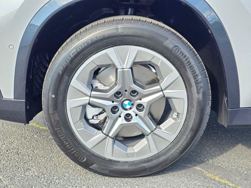 New 2026 BMW X1 xDrive28i w/ Technology Package AWD/4WD image 8
