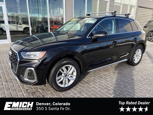 Used 2023 Audi Q5 2.0T Premium w/ Convenience Package image 1