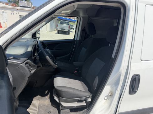 Used 2022 RAM ProMaster City Tradesman FWD image 14