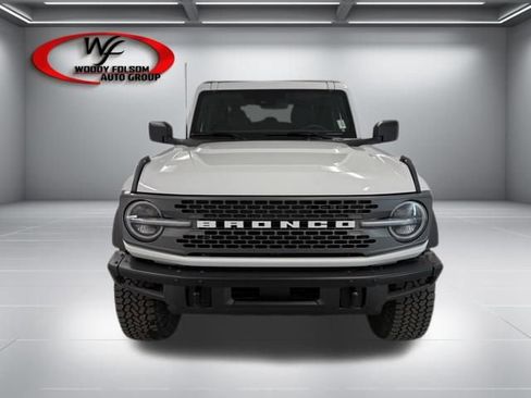New 2025 Ford Bronco Badlands w/ Sasquatch Package AWD/4WD image 2