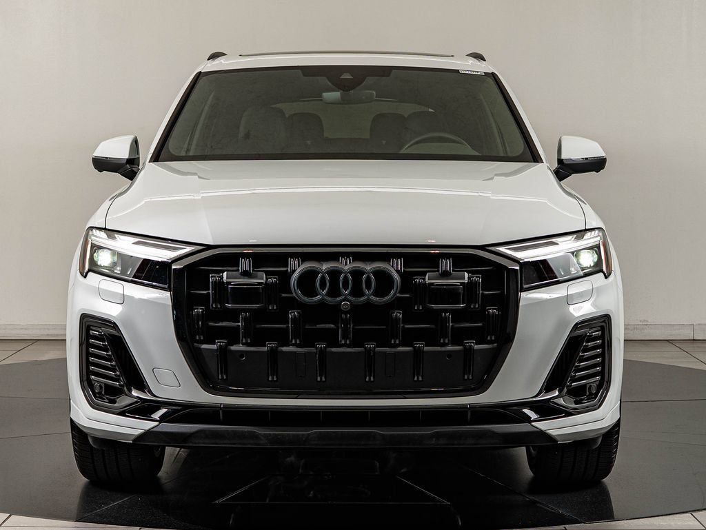 Used 2025 Audi Q7 3.0T Premium Plus w/ Premium Plus Package AWD/4WD image 2