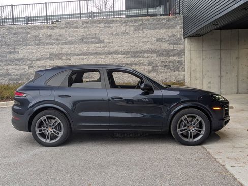 New 2026 Porsche Cayenne image 8