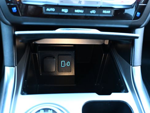 Used 2020 Ford Explorer ST image 24