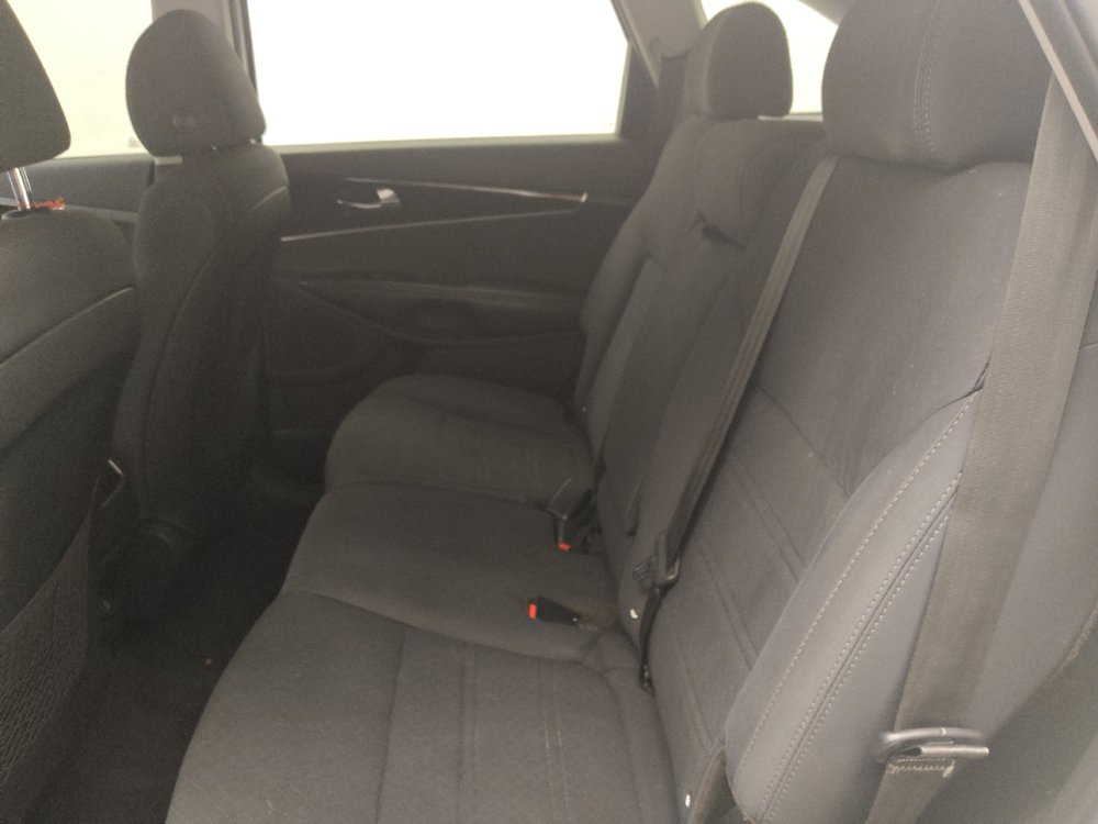 Used 2019 Kia Sorento AWD image 19