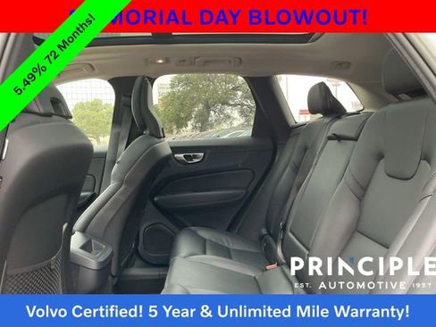 Certified 2023 Volvo XC60 B5 Core FWD image 34