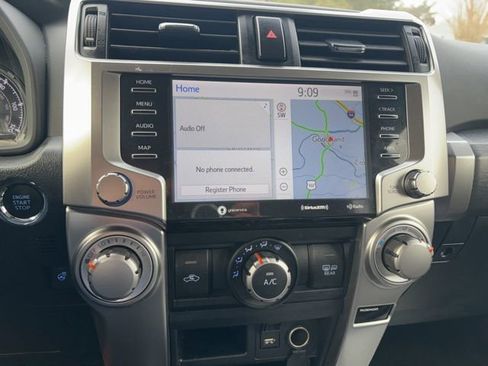 Used 2024 Toyota 4Runner SR5 Premium image 10