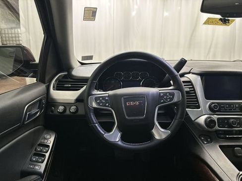 Used 2017 GMC Yukon SLT image 15