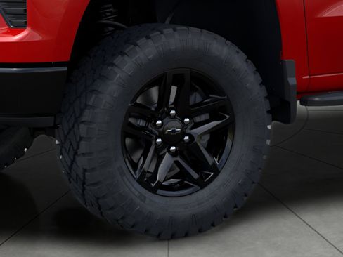 New 2026 Chevrolet Silverado 1500 Custom Trail Boss w/ LPO, Dark Essentials Package AWD/4WD image 9
