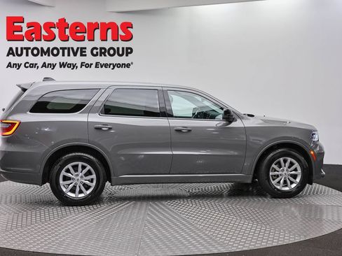 Used 2025 Dodge Durango GT RWD image 3