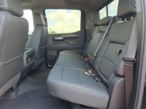 New 2026 Chevrolet Silverado 1500 LT Trail Boss w/ Convenience Package II AWD/4WD image 11