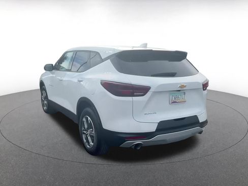 Used 2025 Chevrolet Blazer LT image 11