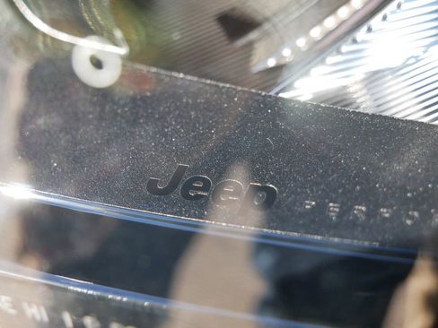 New 2026 Jeep Compass Latitude image 19