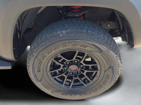 Certified 2021 Toyota Tacoma TRD Pro AWD/4WD image 33