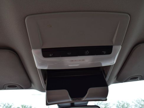 Used 2024 Nissan Altima 2.5 SV FWD image 38
