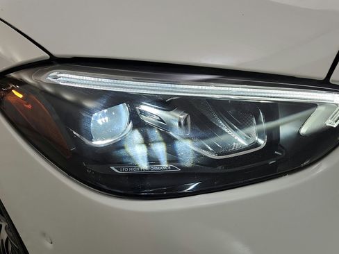 Used 2023 Mercedes-Benz C 300 4MATIC Sedan image 41
