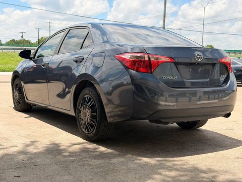 Used 2019 Toyota Corolla LE FWD image 5