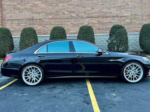 Used 2015 Mercedes-Benz S 65 AMG Sedan image 17