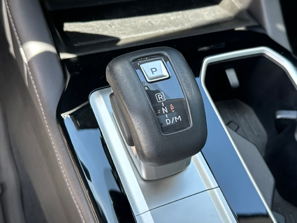 Used 2025 Mitsubishi Outlander SE FWD image 33