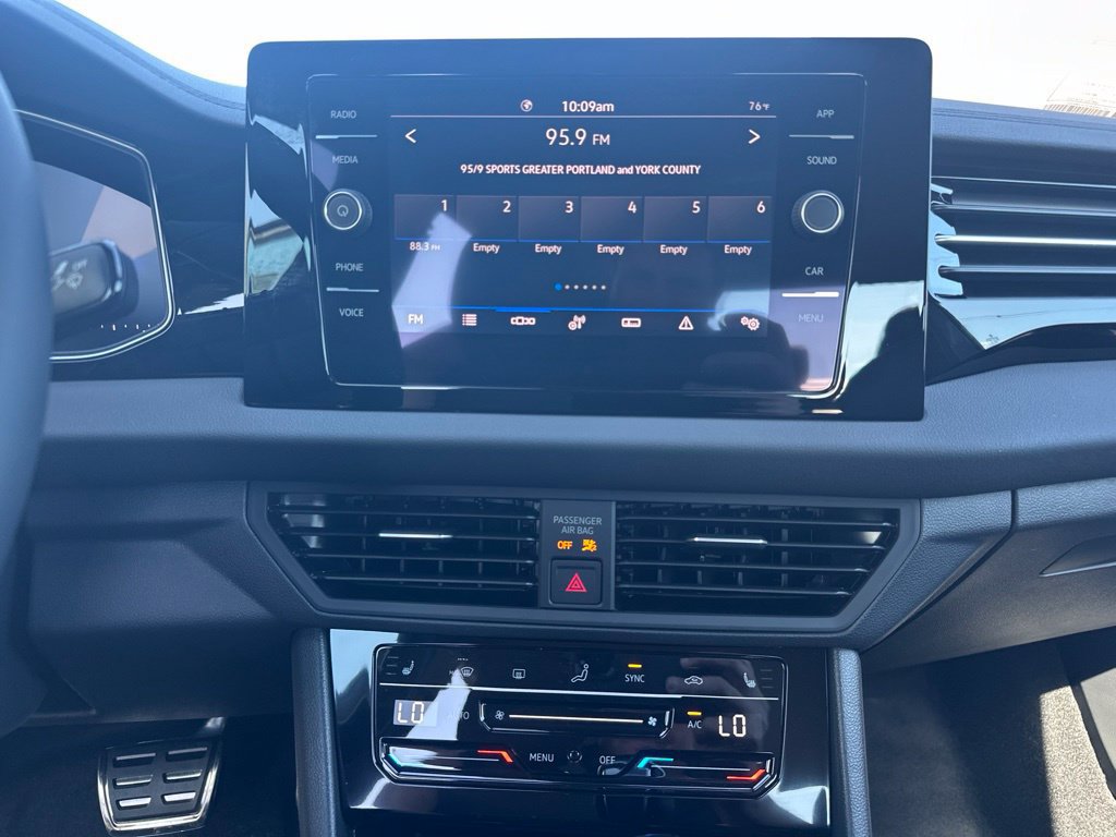New 2027 Volkswagen Jetta Sport FWD image 18