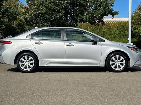 Used 2024 Toyota Corolla LE FWD image 3