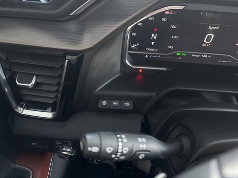 Used 2024 GMC Sierra 1500 Denali Ultimate image 17