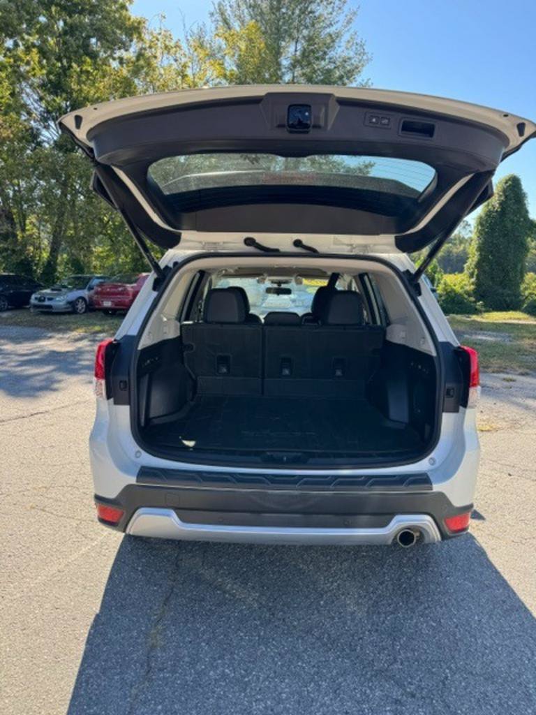 Used 2019 Subaru Forester Touring AWD/4WD image 18