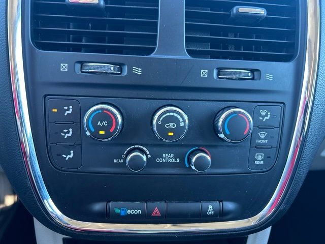 Used 2016 Dodge Grand Caravan SE w/ Quick Order Package 29E SE FWD image 29