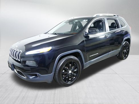 Used 2017 Jeep Cherokee Limited AWD/4WD image 3