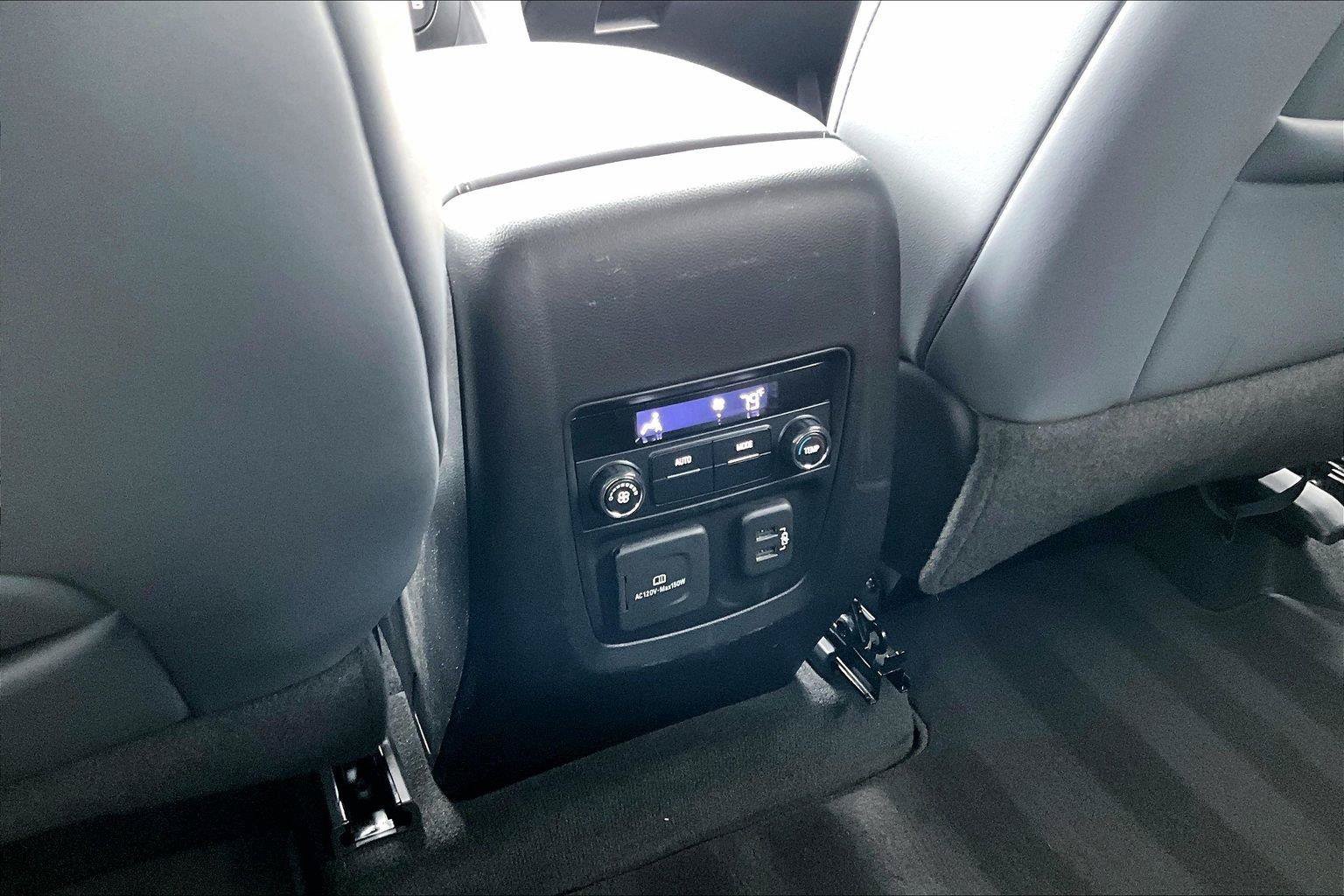 Used 2021 Buick Enclave Essence w/ Sound and Sites Package AWD/4WD image 33