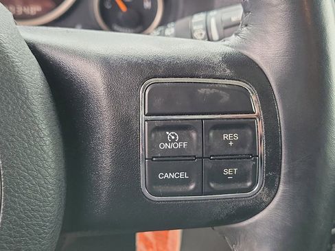 Used 2016 Jeep Wrangler Unlimited Sahara AWD/4WD image 21